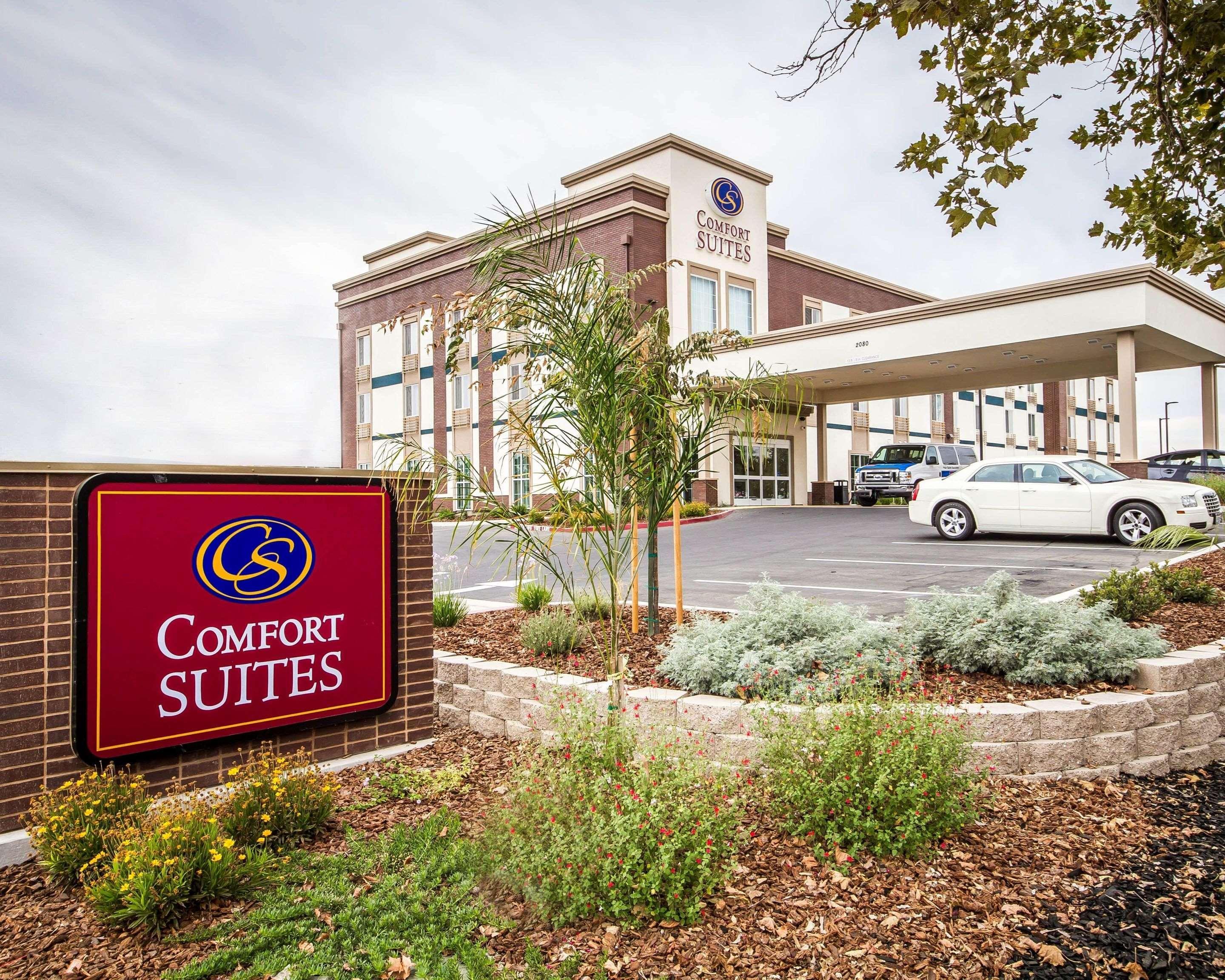 Comfort Suites Woodland - Sacramento Airport Exterior photo